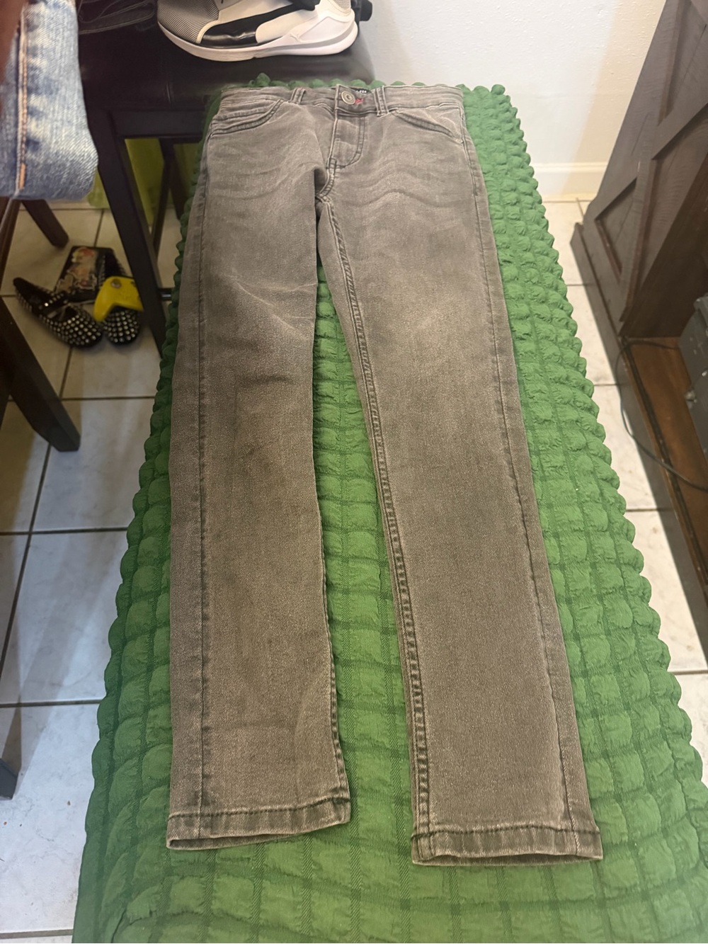 Tommy Hilfiger Kids Gray Straight Jeans with Subtle Wash